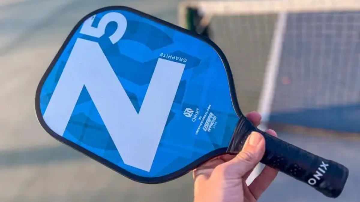 Tổng hợp 9 mẫu vợt pickleball đáng để bạn sở hữu Hinh anh 6: Tong hop 9 mau vot pickleball dang de ban so huu