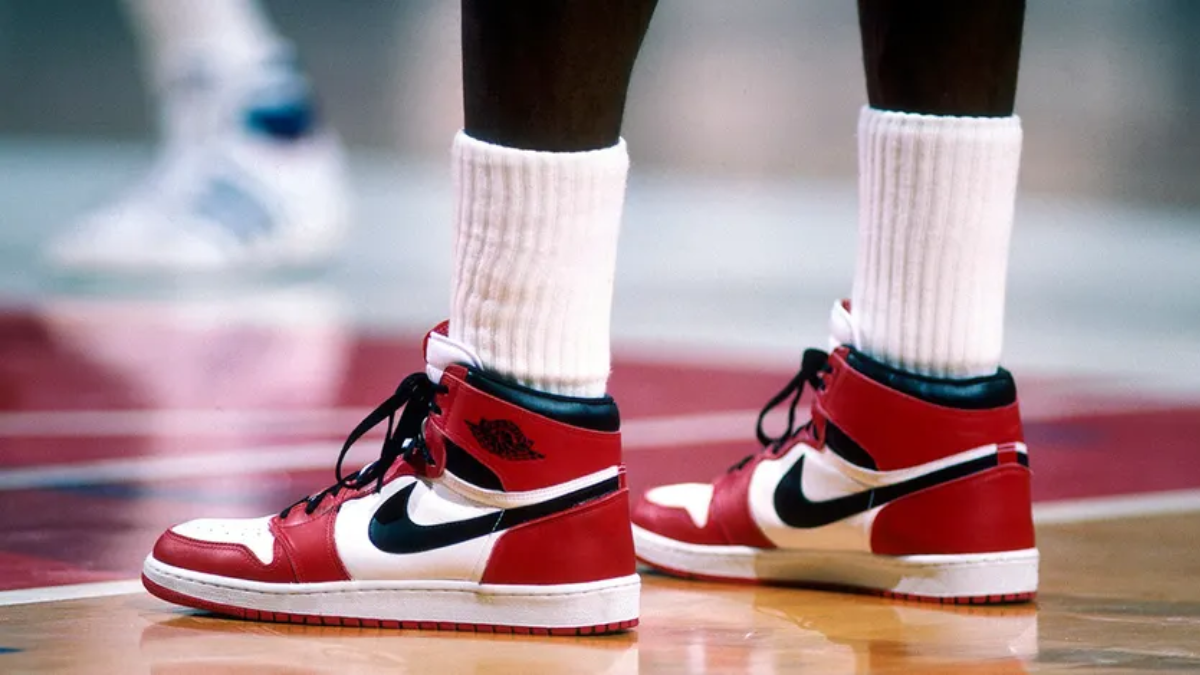 Tại sao sneakers bóng rổ lại trở thành biểu tượng văn hóa? Hinh anh 3: Tai sao sneakers bong ro lai tro thanh bieu tuong van hoa?