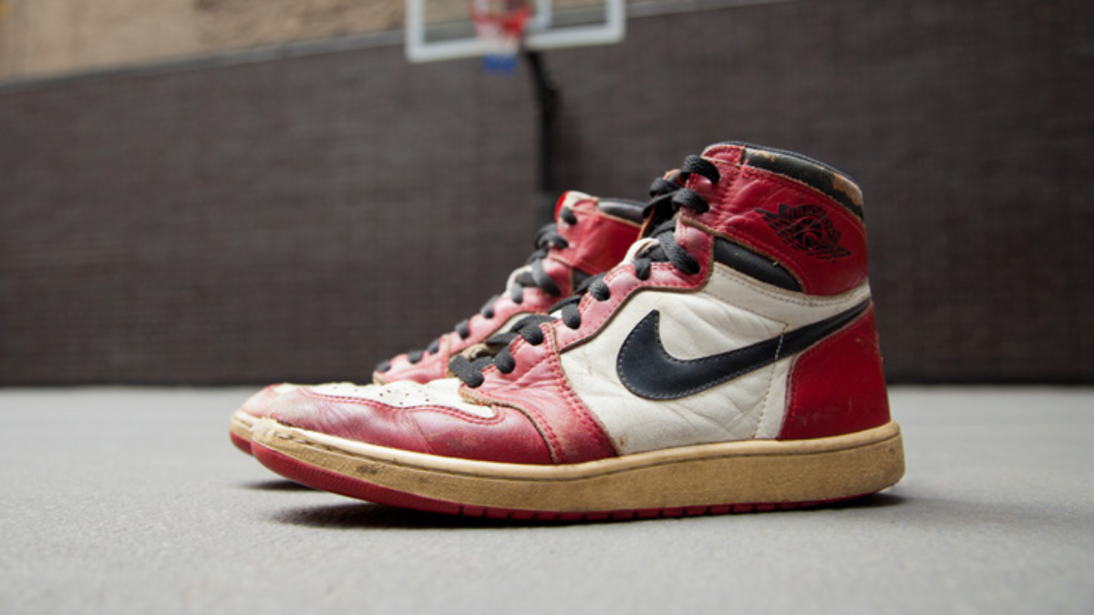 Tại sao sneakers bóng rổ lại trở thành biểu tượng văn hóa? Hinh anh 2: Tai sao sneakers bong ro lai tro thanh bieu tuong van hoa?