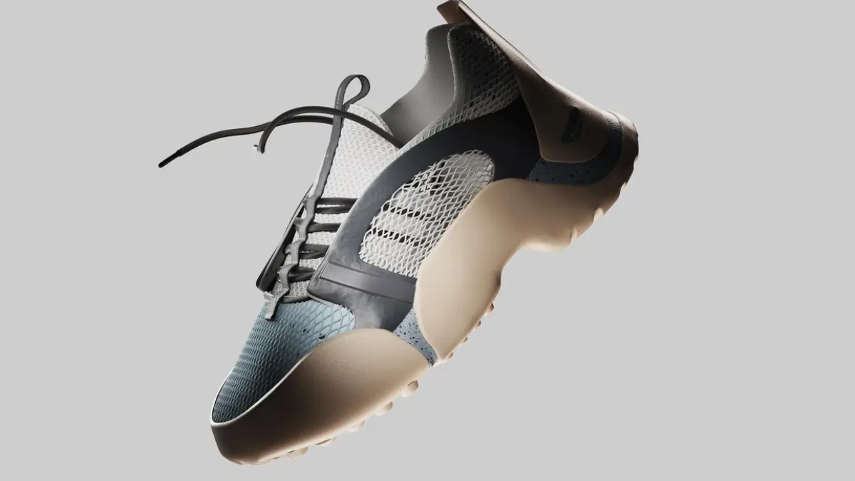 Lieu Dingyun Zhang co the lap day khoang trong ma Yeezy de lai?