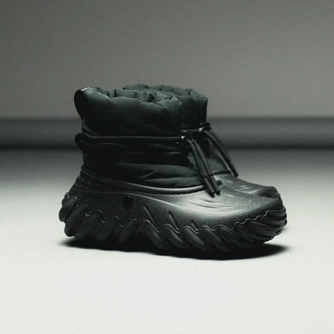 Top 9 mẫu giày Crocs đình đám nhất trong năm 2024 Hinh anh 5: Top 9 mau giay Crocs dinh dam nhat trong nam 2024