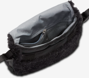 Tui Nike Older Faux Fur Crossbody Bag 'Black' FZ1329-010