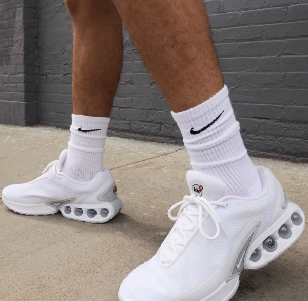 Giay Nike Air Max DN 'White Metallic' DV3337-101