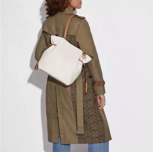 Tui Coach Andy Tote With Horse 'White' CA165-IMCAH