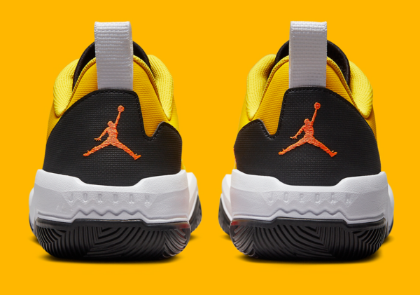 Giay Nike Air Jordan Westbrook One Take 4 'Tour Yellow' DO7193-700