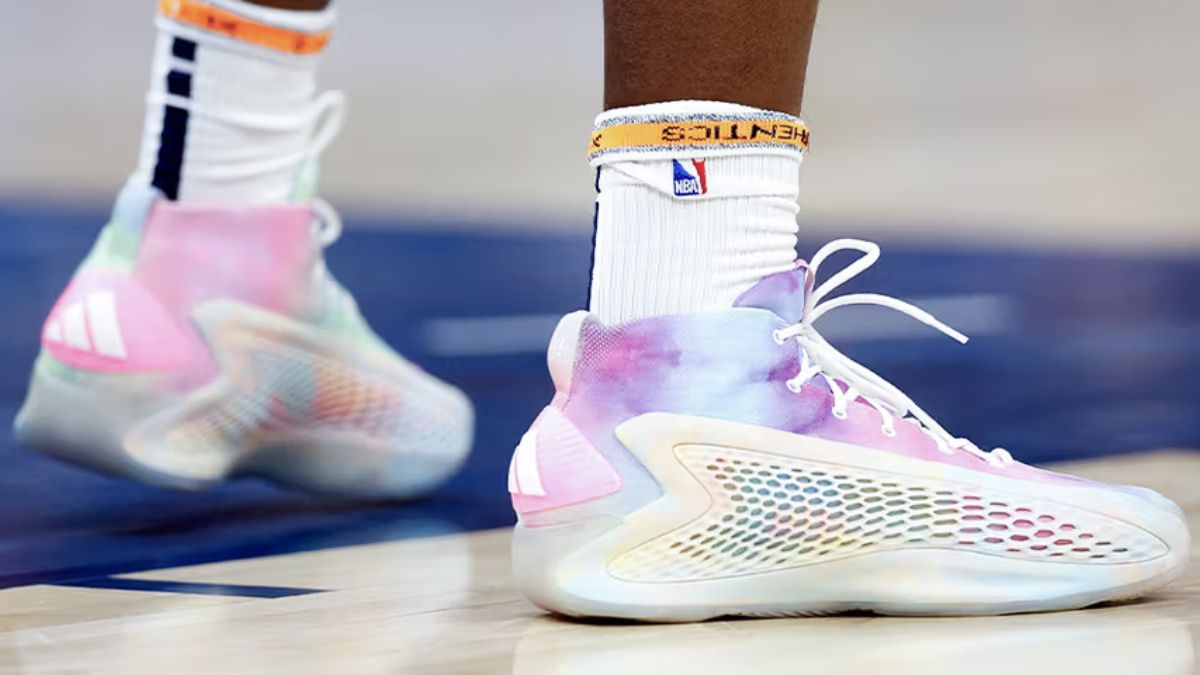 5 câu chuyện giày sneaker gây sốt nhất mùa giải NBA 2024-2025 Hinh anh 9: 5 cau chuyen giay sneaker gay sot nhat mua giai NBA 2024-2025