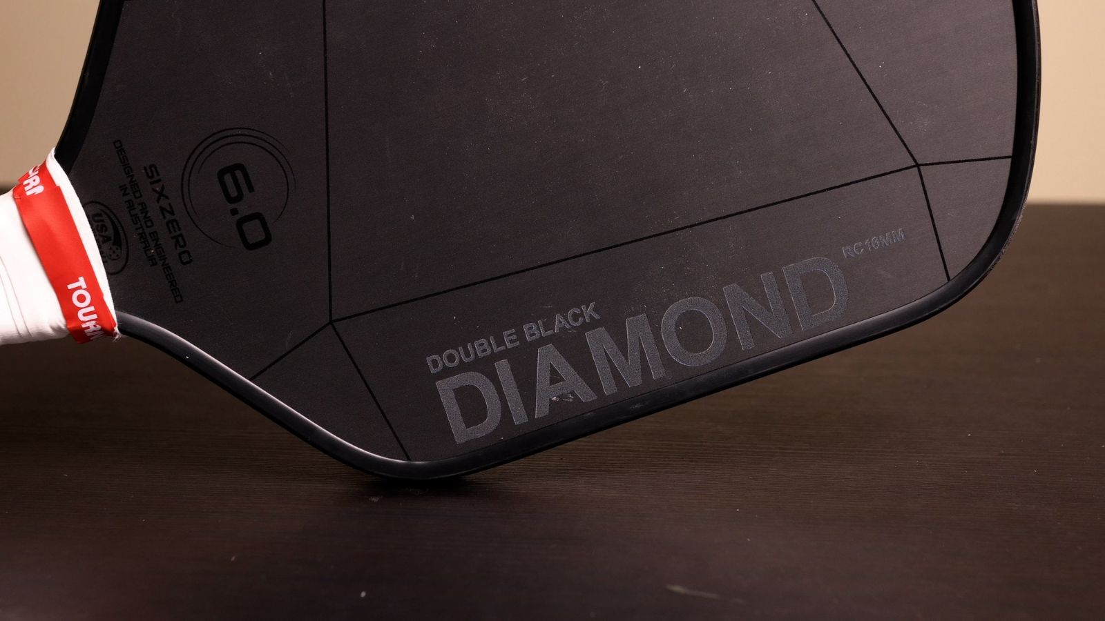 Review thực tế vợt Pickleball SixZero Double Black Diamond Hinh anh 2: Review thuc te vot Pickleball SixZero Double Black Diamond