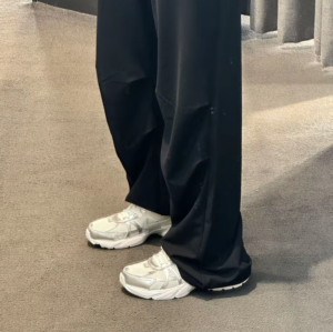 Giay Nike Wmns V2K Run 'Metallic Silver' FD0736-104