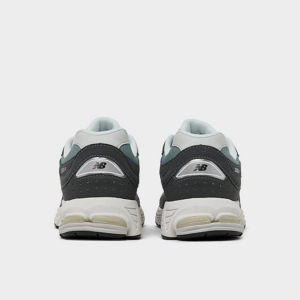 Giay New Balance 2002R Big Kid 'Magnet Lead' GC2002FB