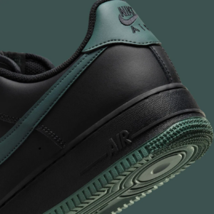 Giay Nike Air Force 1 '07 'Black Vintage Green' FJ4146-001