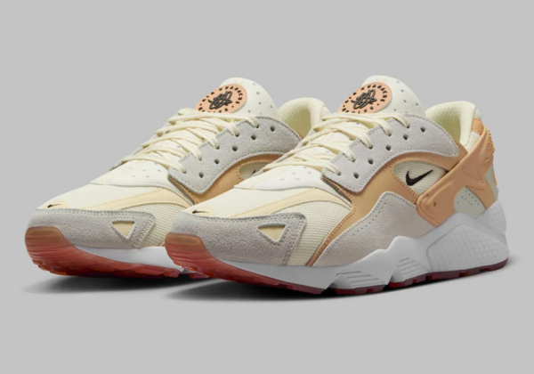 Giay Nike Air Huarache 'Coconut Milk Sesame' DZ3306-104
