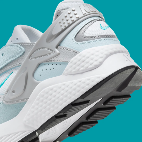 Giay Nike Air Huarache Runner 'Dusty Cactus' DZ3306-103