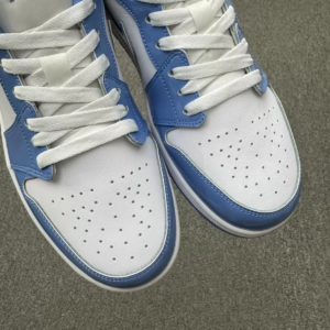 Giay Nike Air Jordan 1 Low SE 'Legend Blue' FZ2138-114