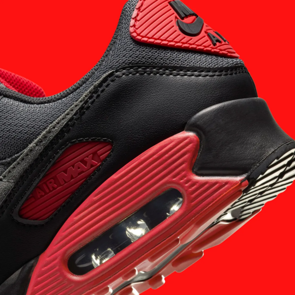 Giay Nike Air Max 90 'Iron Grey Fire Red' DM0029-007