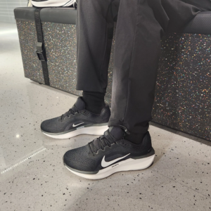 Giay Nike Air Winflo 11 'Black White' FJ9509-001