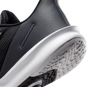 Giay Nike Precision 7 EasyOn 'Black Plum Dust' FN0324-005