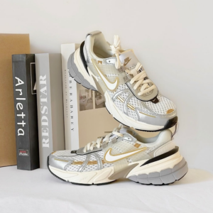 Giay Nike Wmns V2K Run 'Khaki Metallic Silver' HJ7245-100