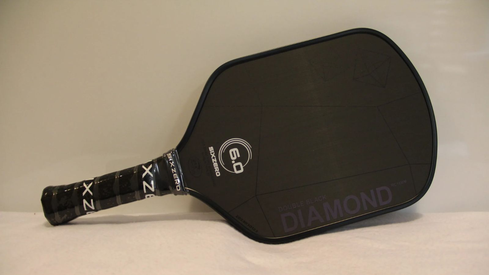 Review thực tế vợt Pickleball SixZero Double Black Diamond Hinh anh 6: Review thuc te vot Pickleball SixZero Double Black Diamond