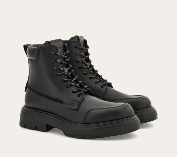 Giay Salvatore Ferragamo Combat 'Black' 027326-774485