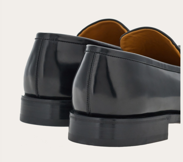 Giay Salvatore Ferragamo Moccasin 'Black' 021666-763346
