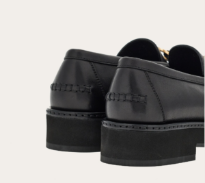 Giay Salvatore Ferragamo Moccasin Gancini Ornament 'Black' 01H682-769287