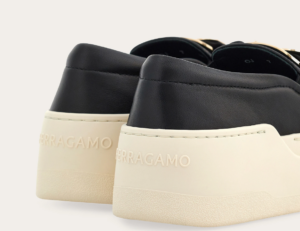 Giay Salvatore Ferragamo New Vara Plate Slip On 'Black' 030606-774815