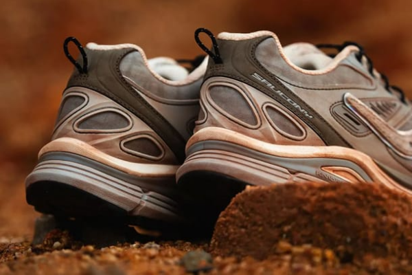 Giay Saucony Kinvara 4 RE x COSTS 'Meteorite Sand' S79052-14