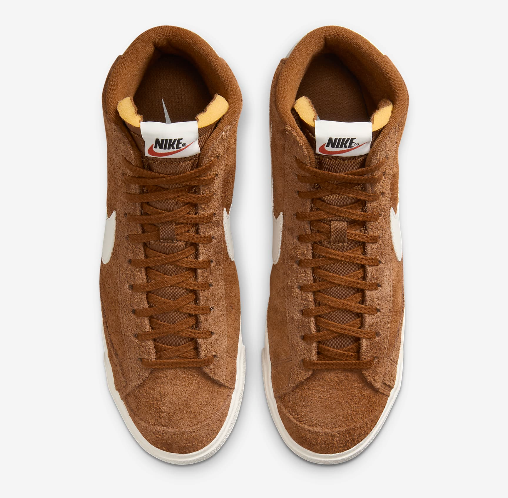 Giay Nike Blazer Mid '77 Premium 'Light British' HF3157-200