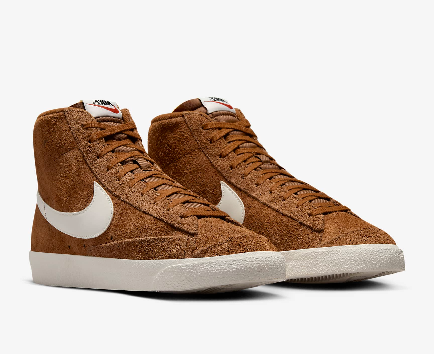 Giay Nike Blazer Mid '77 Premium 'Light British' HF3157-200