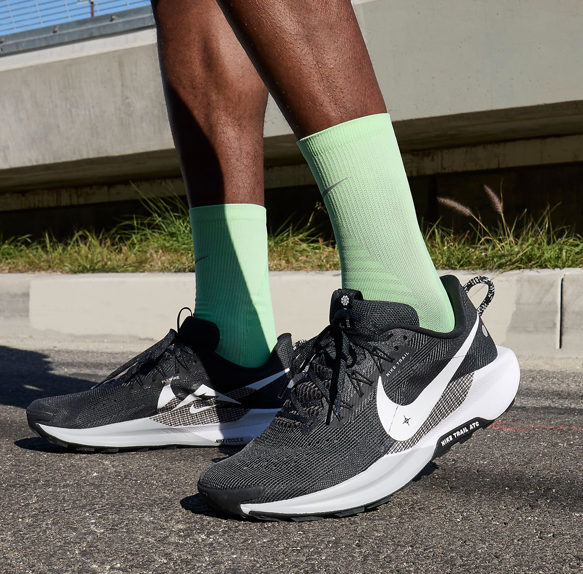 Giay Nike React Pegasus Trail 5 'Black Anthracite'  DV3864-001