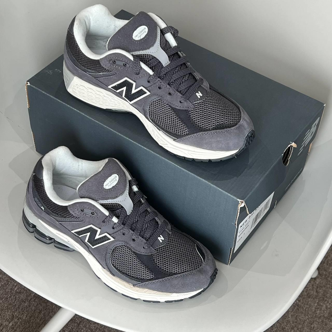 Giay New Balance 2002R 'Suede Pack Grey' M2002RFL