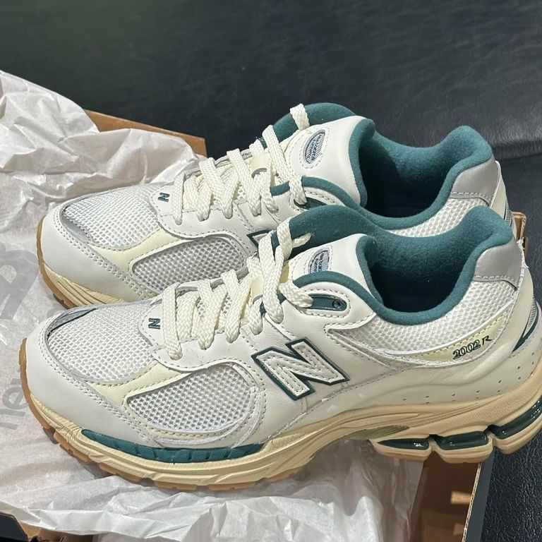 Giay New Balance Low 'Slip-Resistant Breathable' M2002RGS