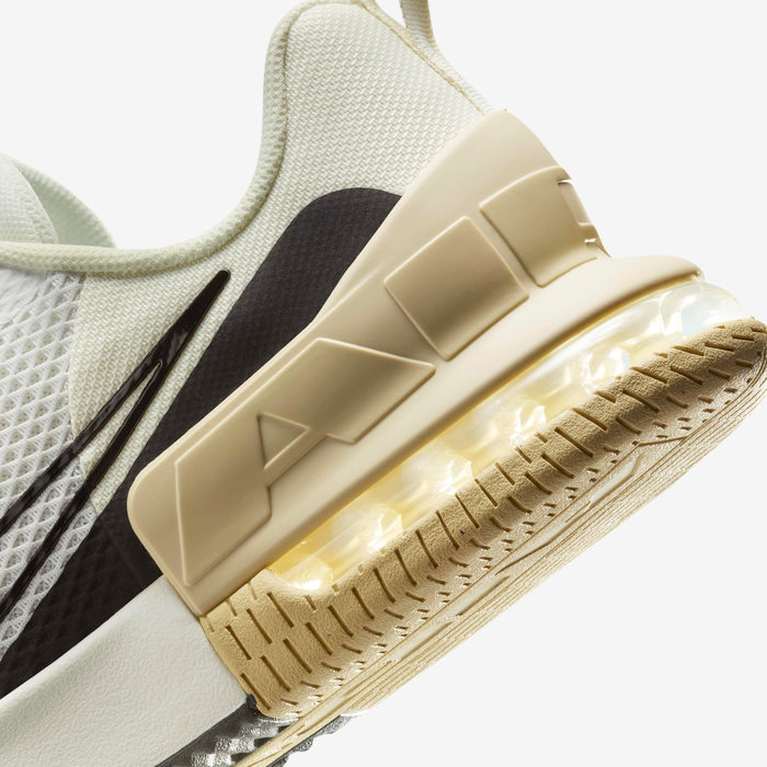 Giay Nike Air Max Alpha Trainer 6 'Sail Coconut Milk' FQ1833-100