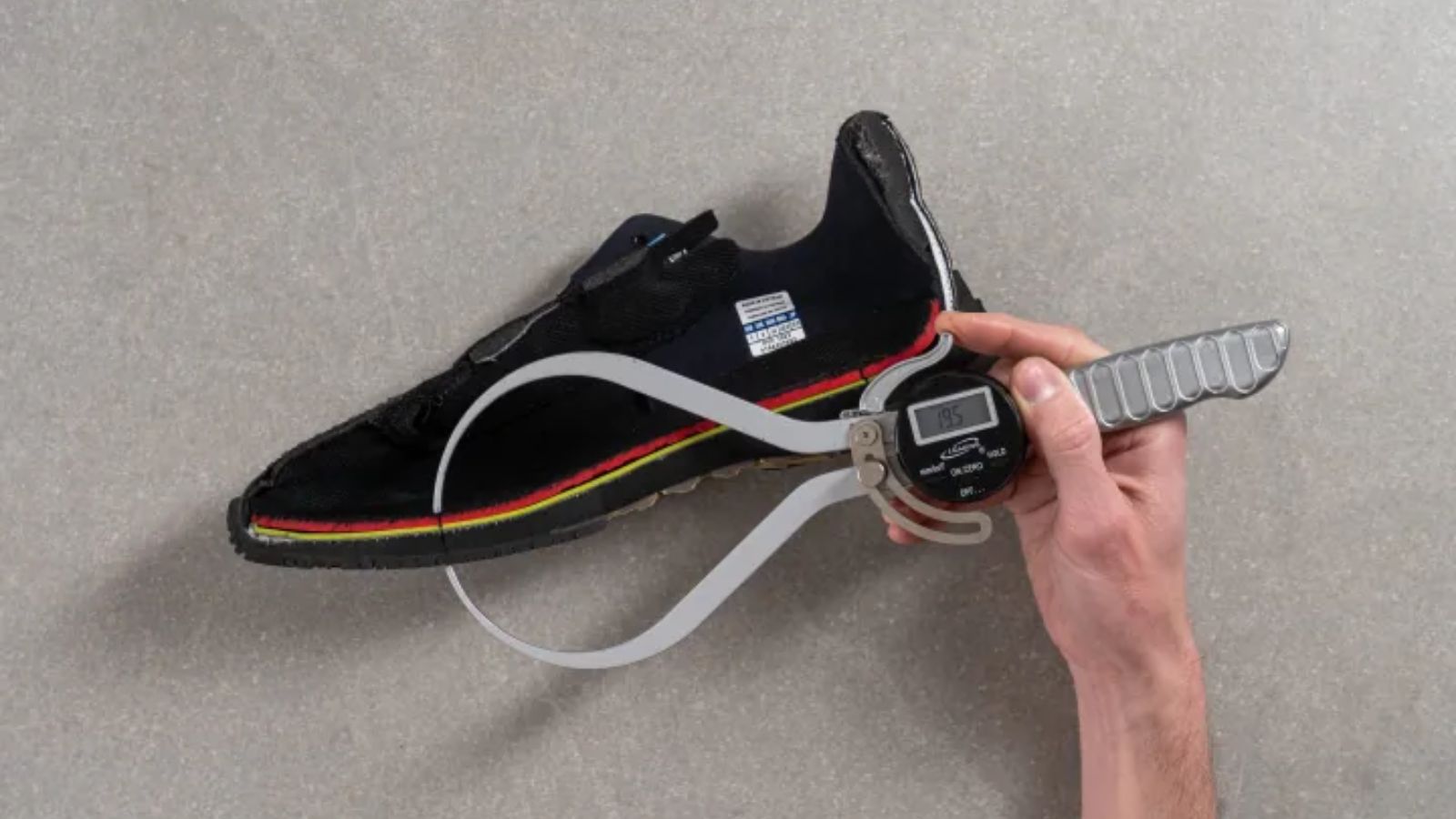 Đánh giá chi tiết Mizuno Wave Exceed Tour 6 Hinh anh 3: Danh gia chi tiet Mizuno Wave Exceed Tour 6