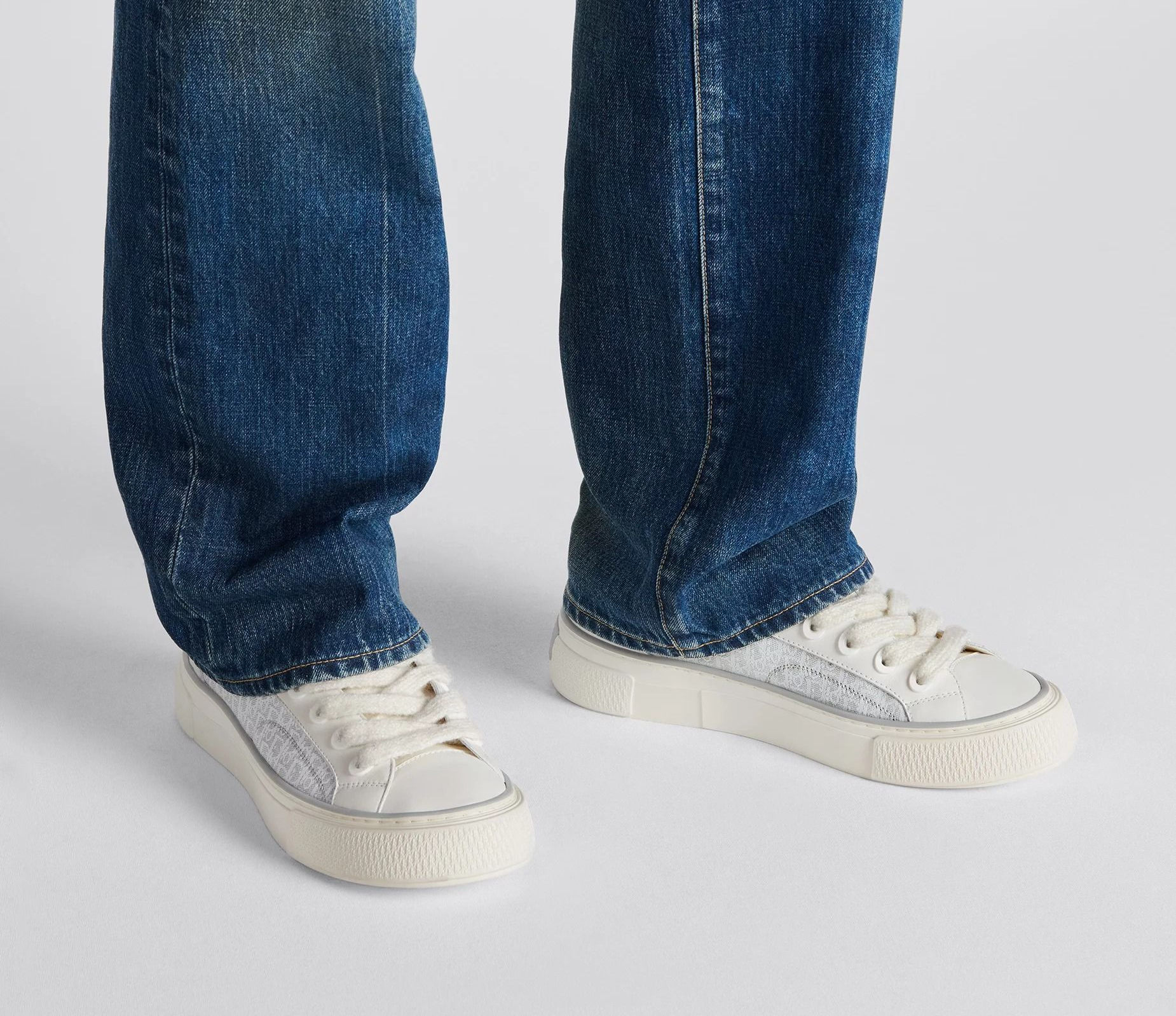 Giay Dior B33 Sneaker 'White' 3SN303ZYS-H068