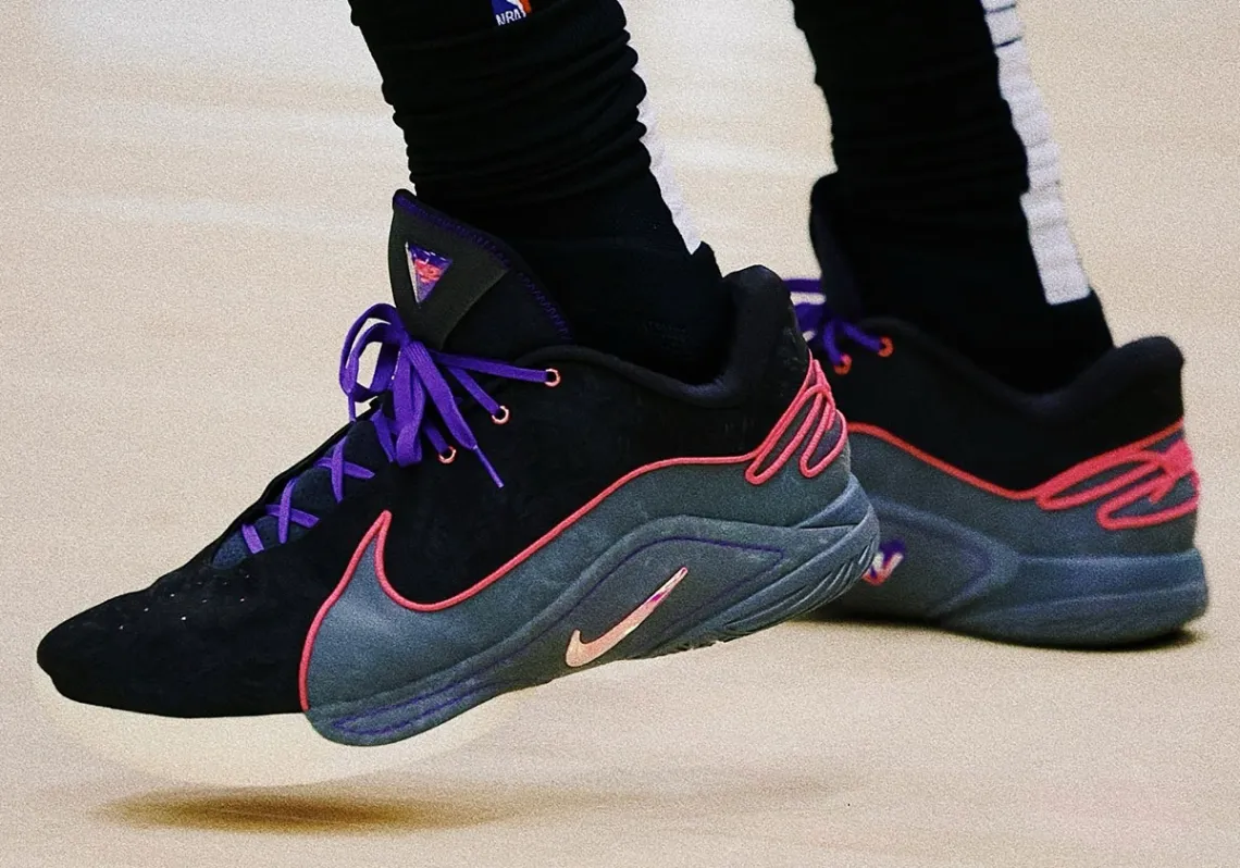 Nike LeBron 22 "King Shoes" Hinh anh 5: Nike LeBron 22 "King Shoes"