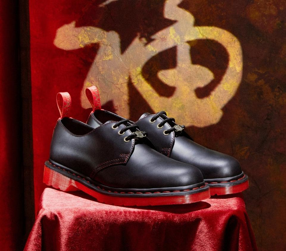 Chiêm ngưỡng BST với chủ đề "Ất Tỵ 2025" từ Dr.Martens Hinh anh 4: Chiem nguong BST voi chu de "At Ty 2025" tu Dr.Martens