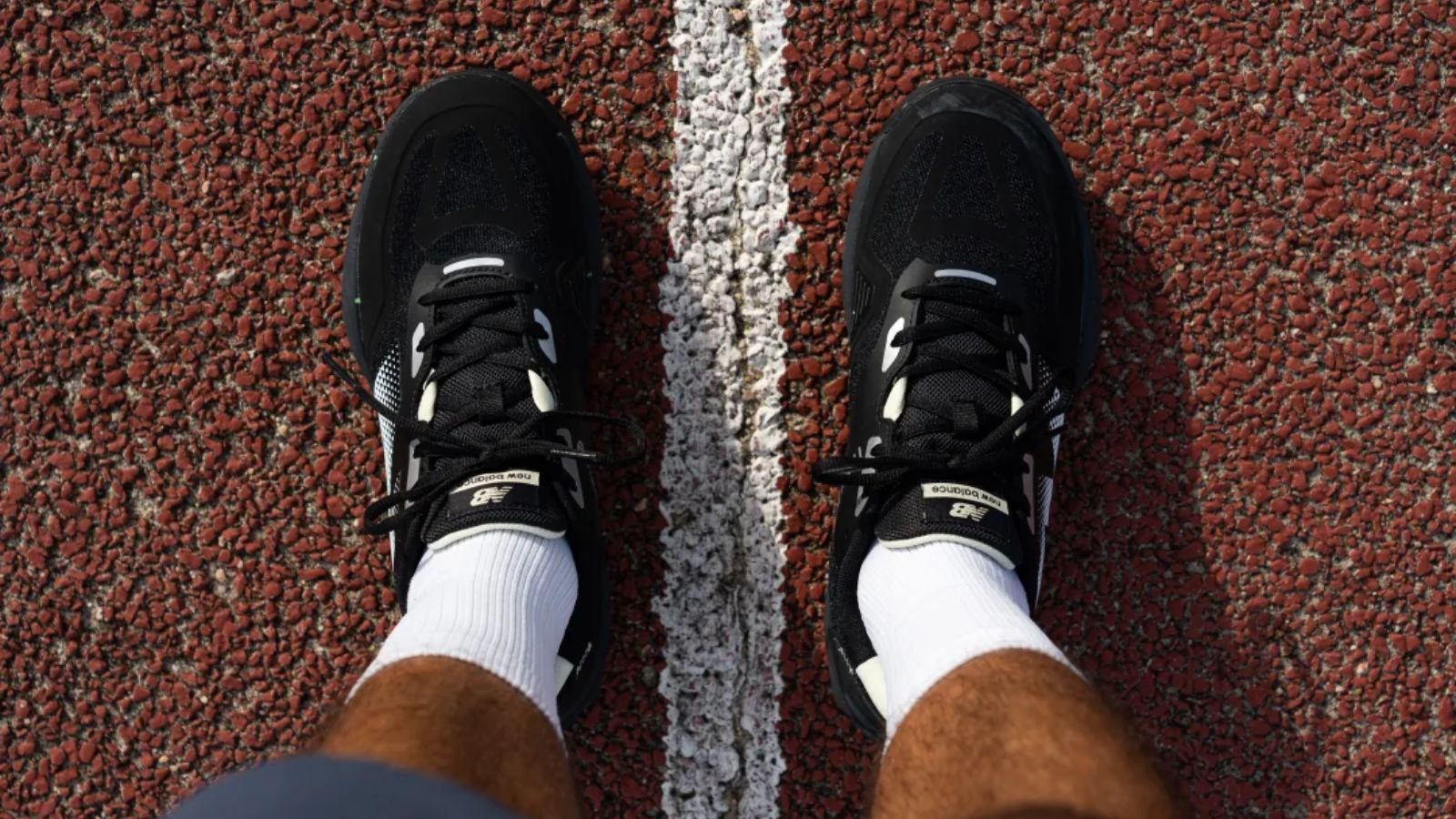 New Balance 796 v4: Có phù hợp cho người mới chơi tennis? Hinh anh 5: New Balance 796 v4: Co phu hop cho nguoi moi choi tennis?