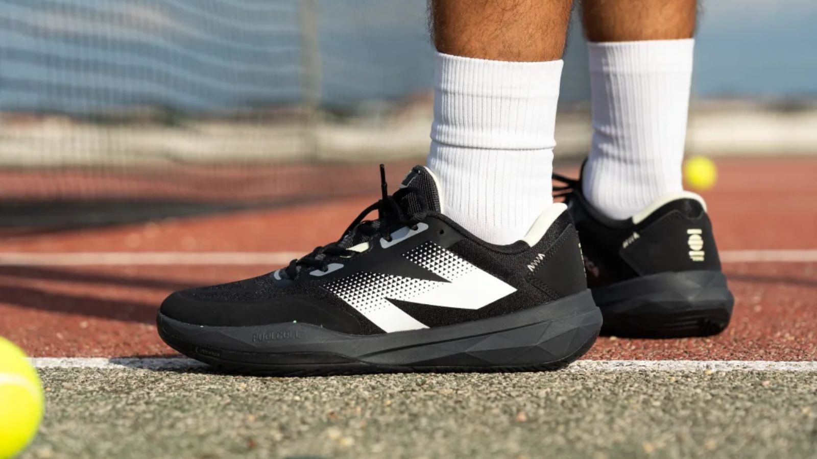 New Balance 796 v4: Có phù hợp cho người mới chơi tennis? Hinh anh 8: New Balance 796 v4: Co phu hop cho nguoi moi choi tennis?
