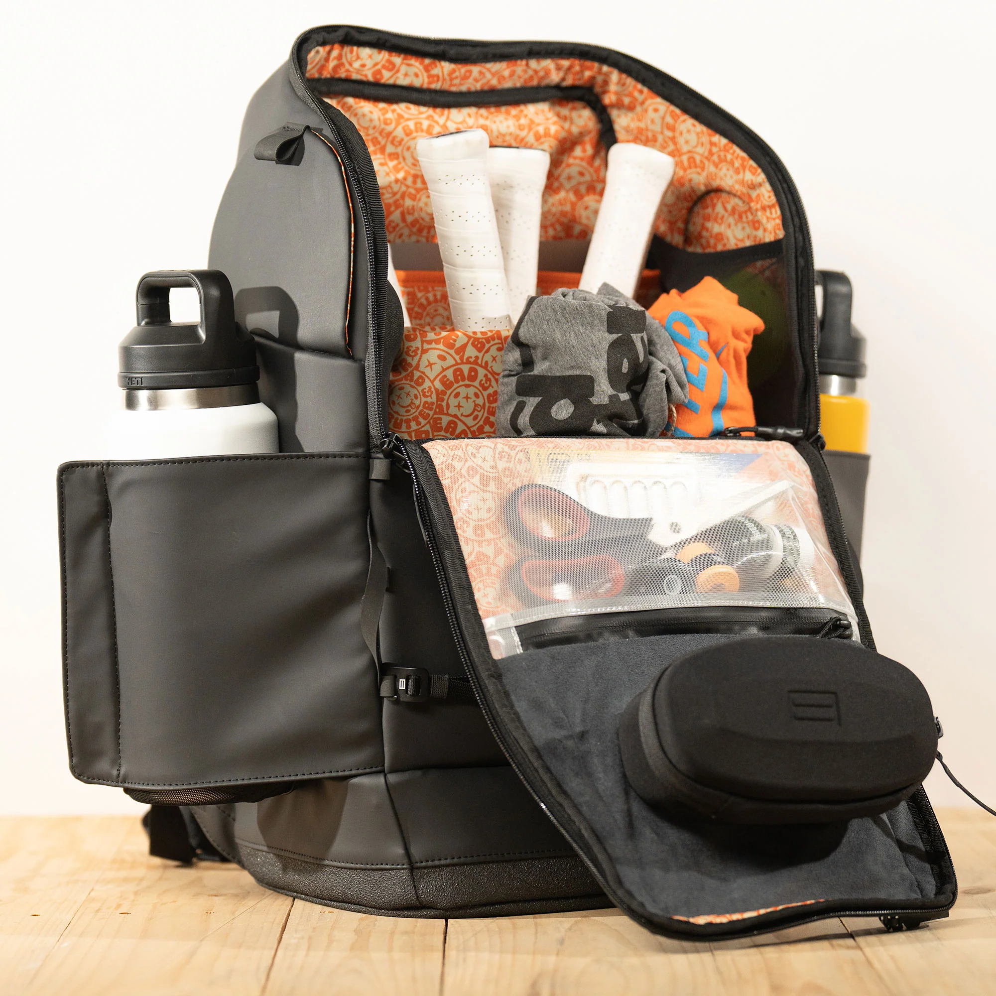 Những chiếc túi đựng vợt Pickleball tốt nhất dành cho bạn Hinh anh 3: Nhung chiec tui dung vot Pickleball tot nhat danh cho ban