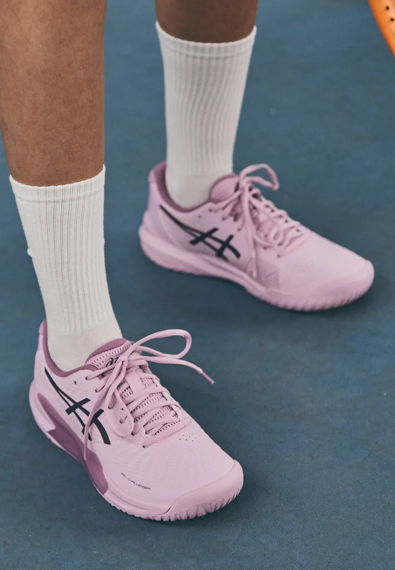 Những đôi giày tennis nữ đáng chọn nhất Hinh anh 4: Nhung doi giay tennis nu dang chon nhat