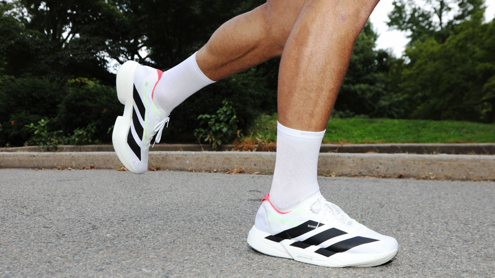 Adidas đang định nghĩa lại sự đổi mới? Hinh anh 4: Adidas dang dinh nghia lai su doi moi?