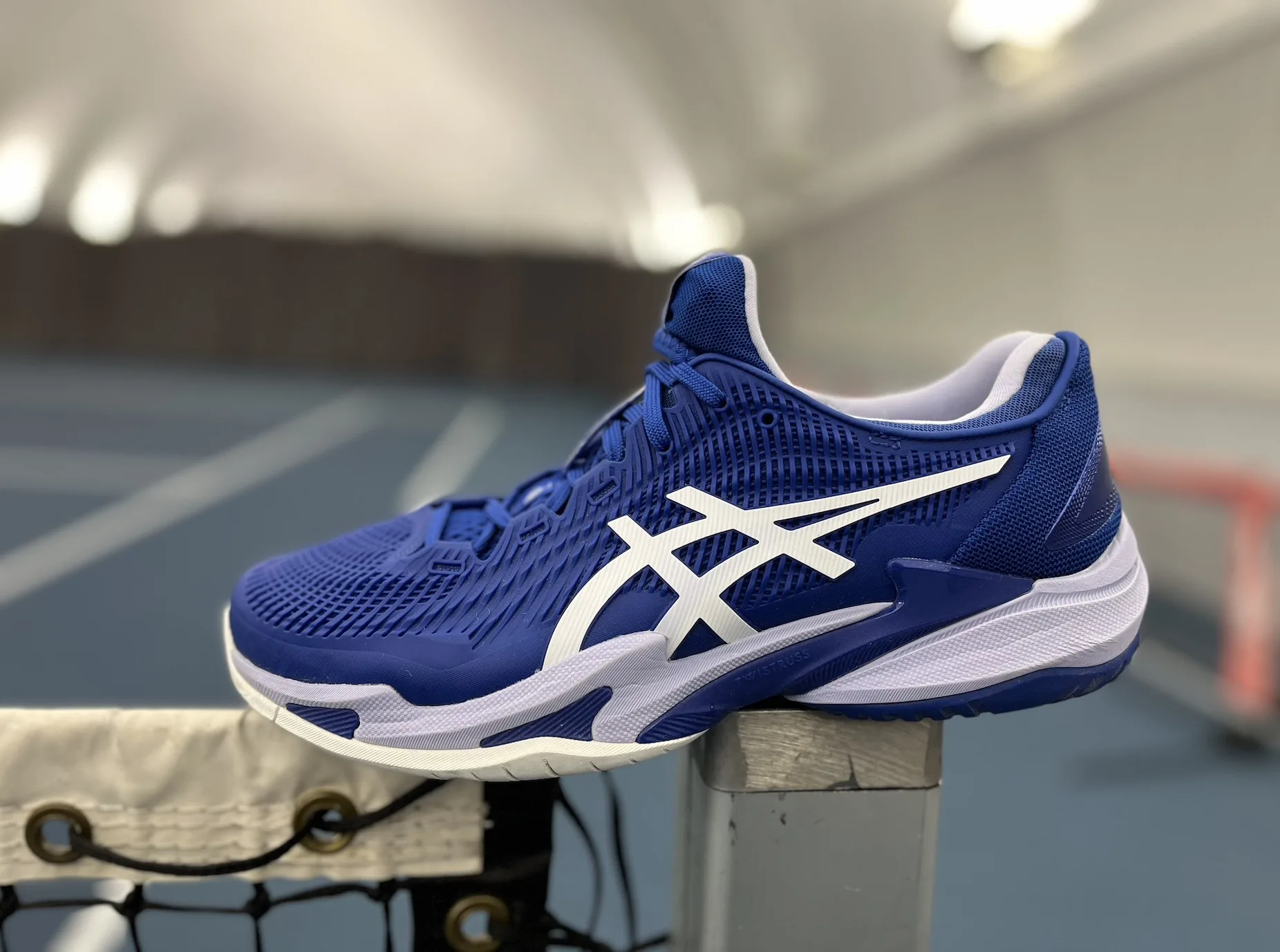 Nhũng đôi giày Asics tốt nhất năm 2024