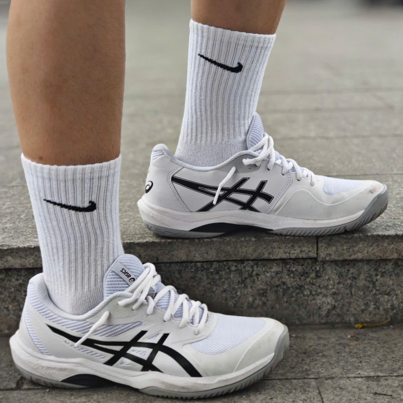 Alternative view of Giày Asics Game FF 'White Black' 1041A489-101