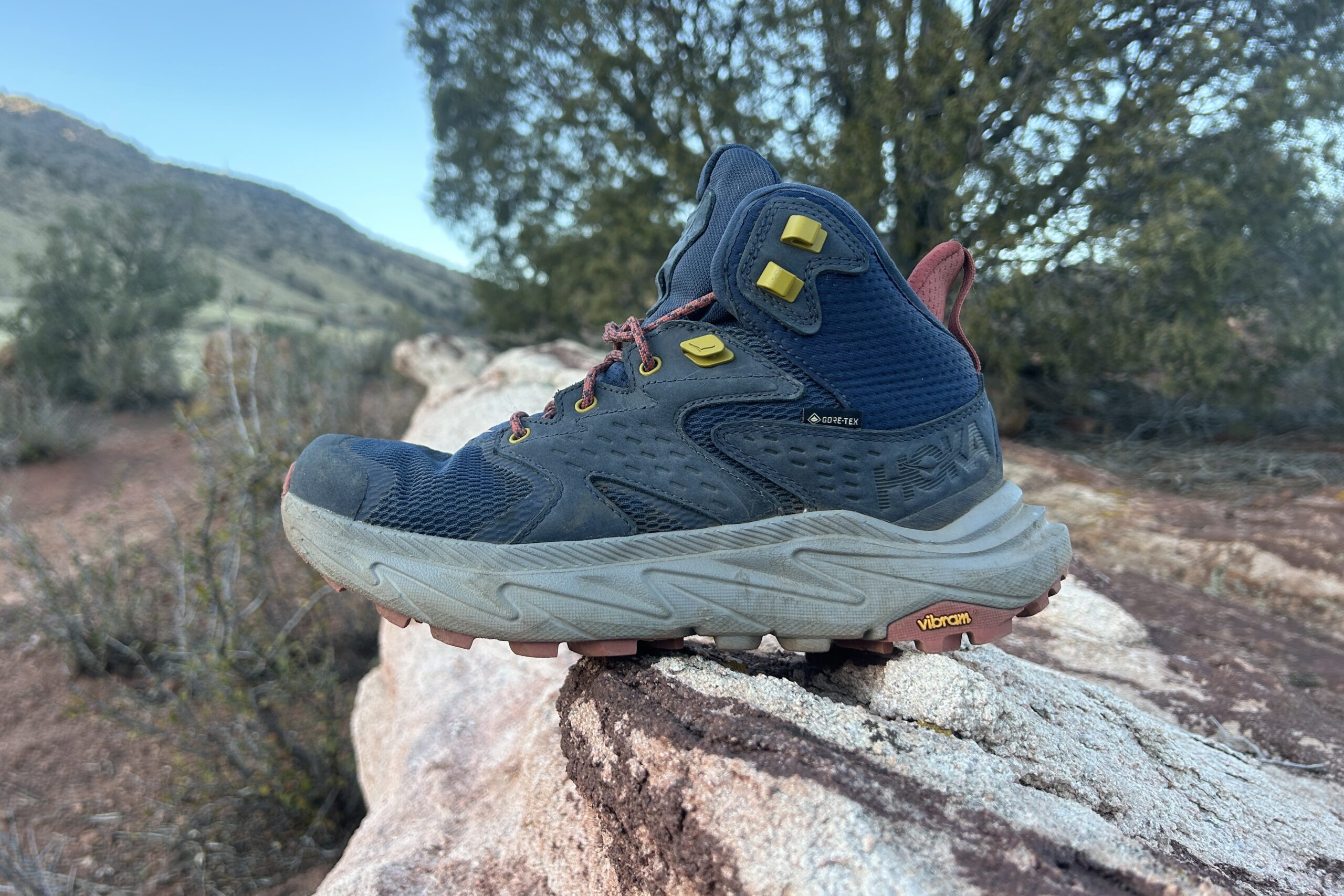 Review Hoka Anacapa 2 Mid GTX