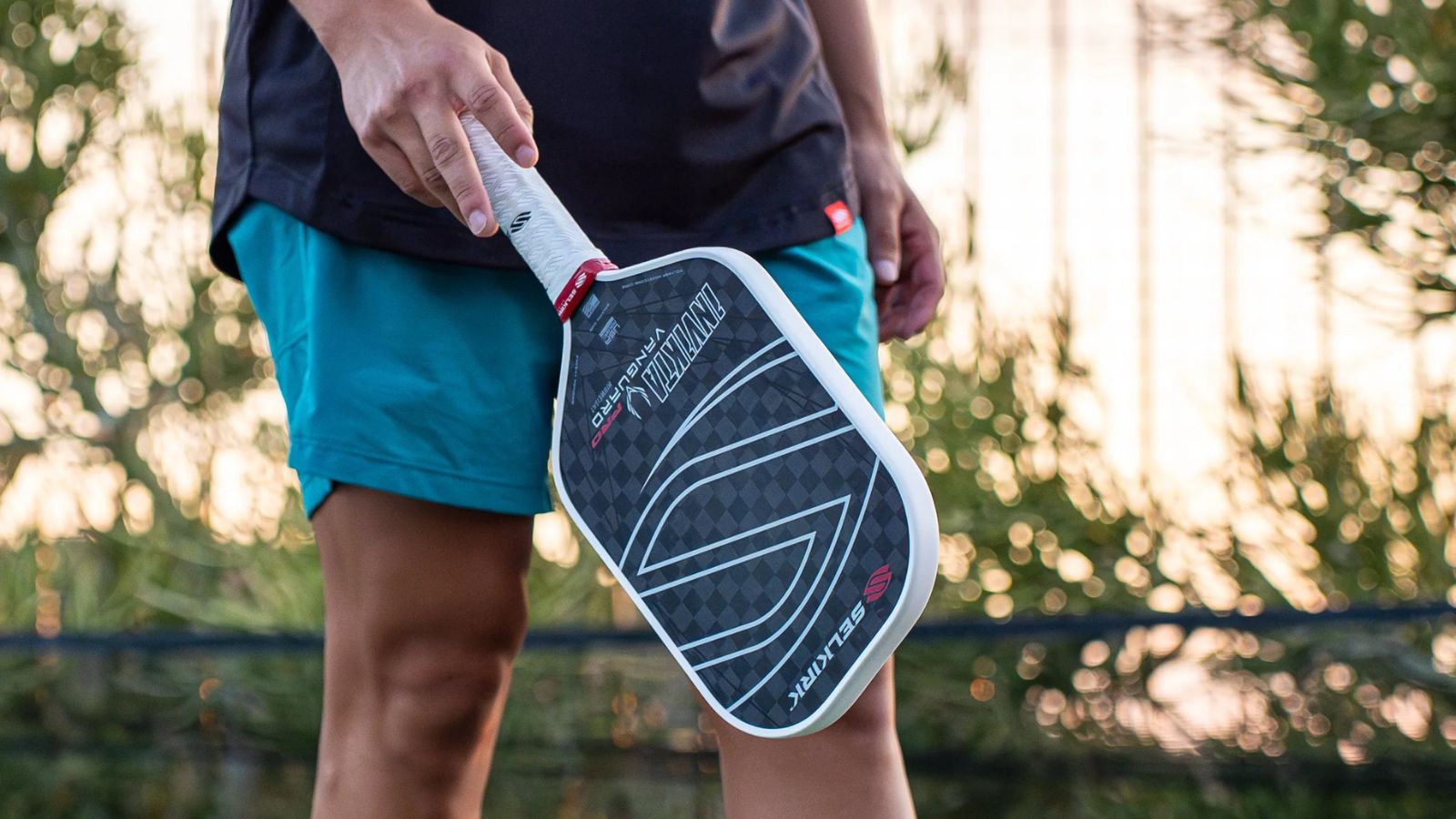 Review chi tiết thương hiệu và các loại vợt Pickleball của Selkirk Hinh anh 3: Review chi tiet thuong hieu va cac loai vot Pickleball cua Selkirk