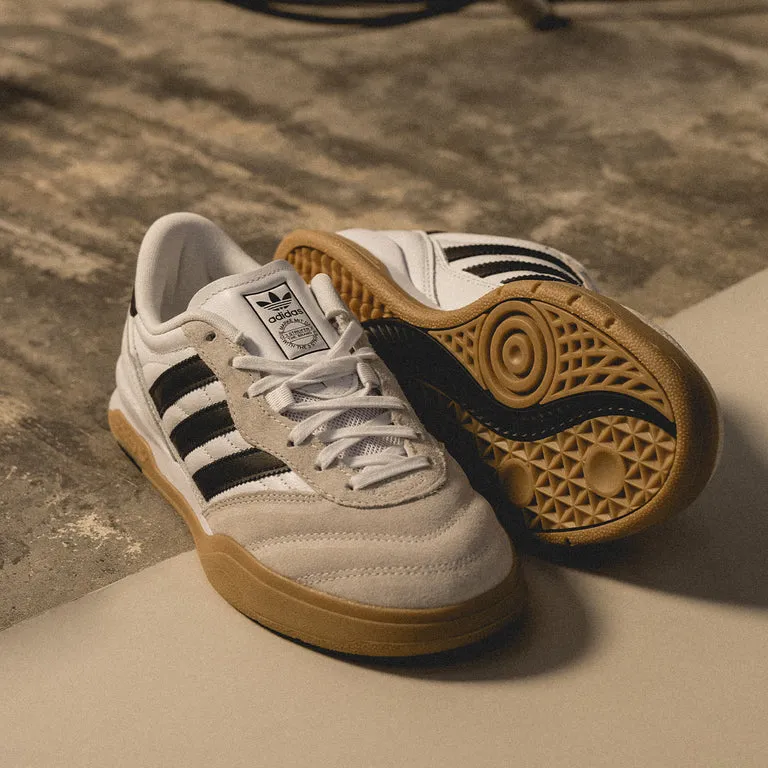 Top những mẫu giày adidas hot trend trong năm 2025 Hinh anh 6: Top nhung mau giay adidas hot trend trong nam 2025