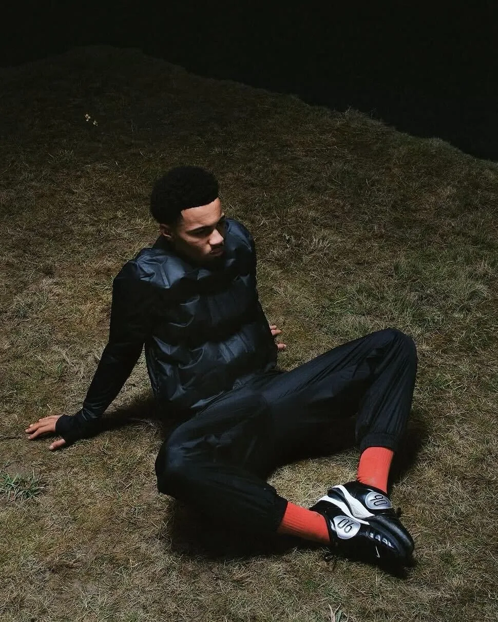 Top những mẫu sneaker Football-Style hot nhất hiện nay Hinh anh 3: Top nhung mau sneaker Football-Style hot nhat hien nay