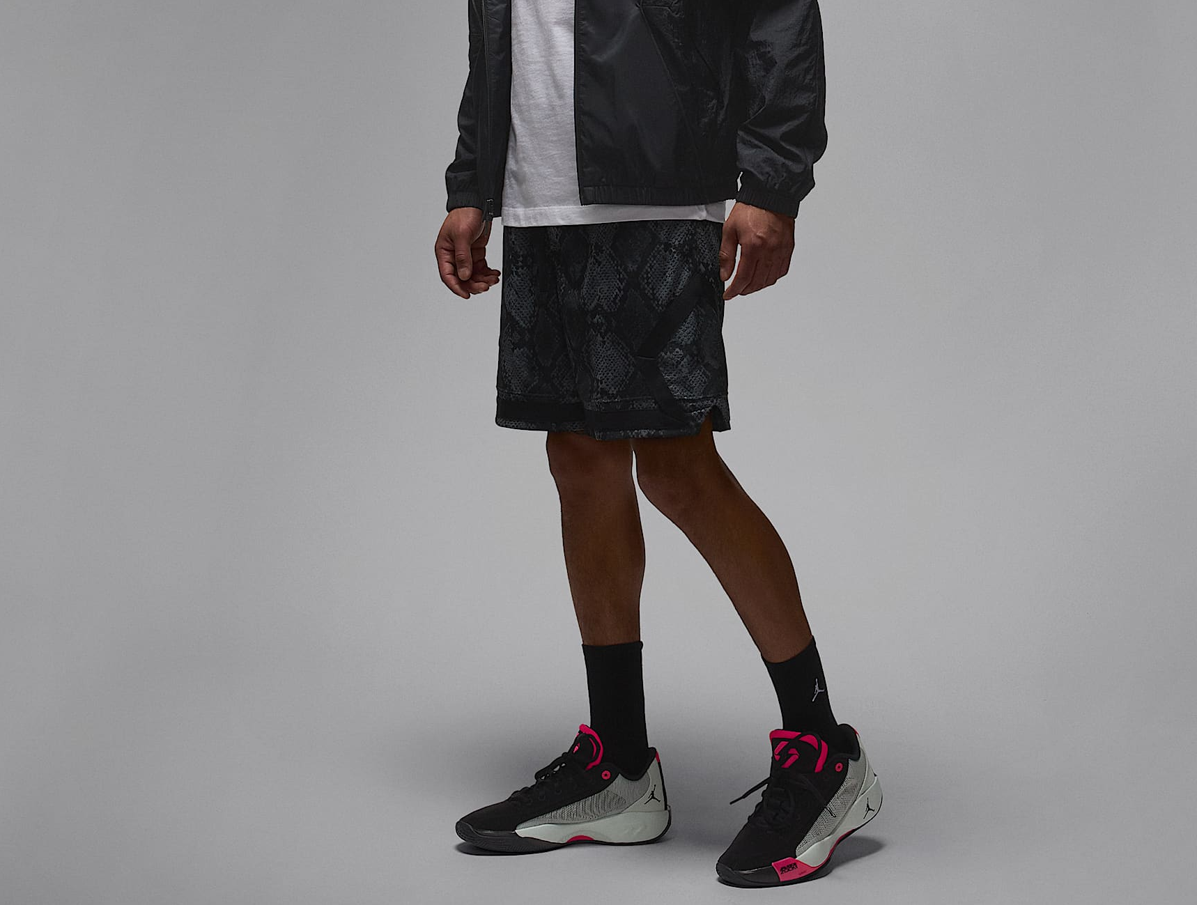 Giay Jordan Luka .77 'Black Hyper Pink Barely Green' HF0806-001