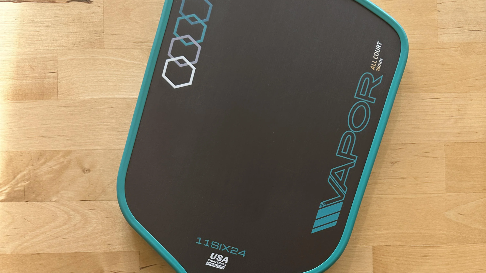 Hinh anh 2: Vot 11SIX24 Power Series Gen 3 voi thiet ke hien dai va hieu suat manh me